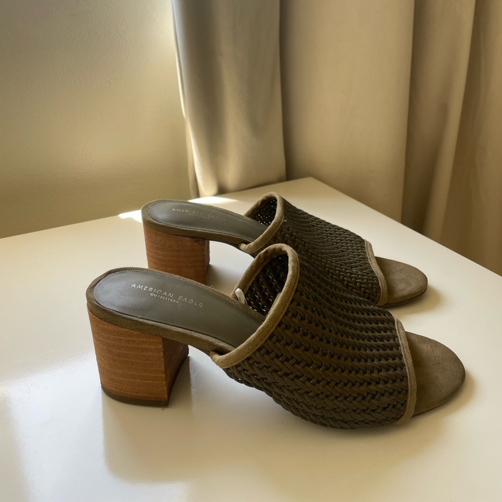 SOLD - AE olive green thatched slides